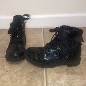 JoJo boots